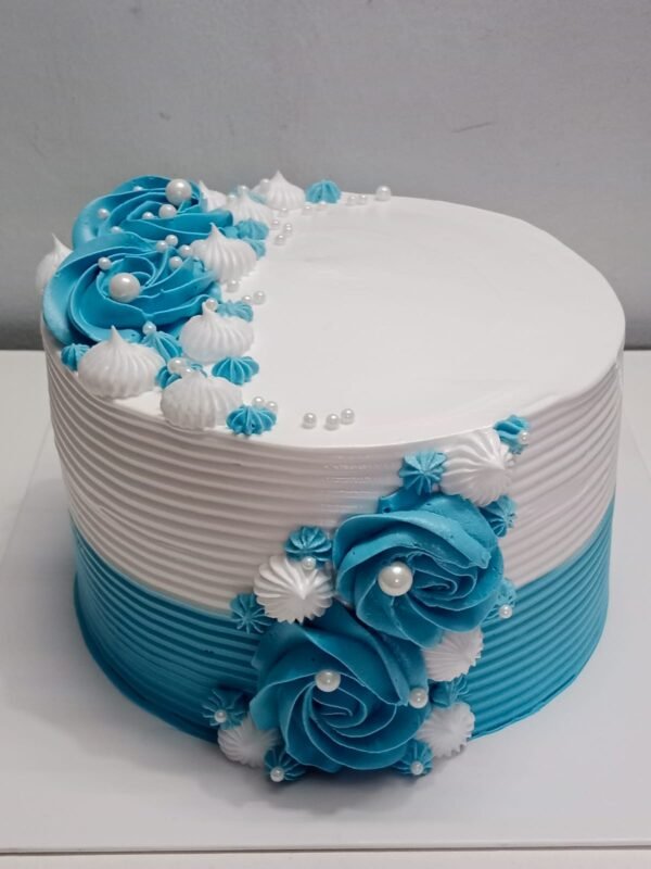 Rose delight designer cake in any flavour 1kg